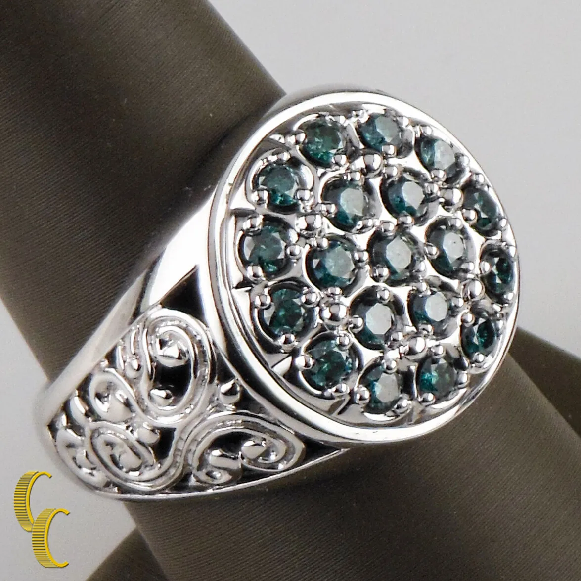 10K White Gold Blue Diamond Plaque Ring Size 9.5 - Great Gift!