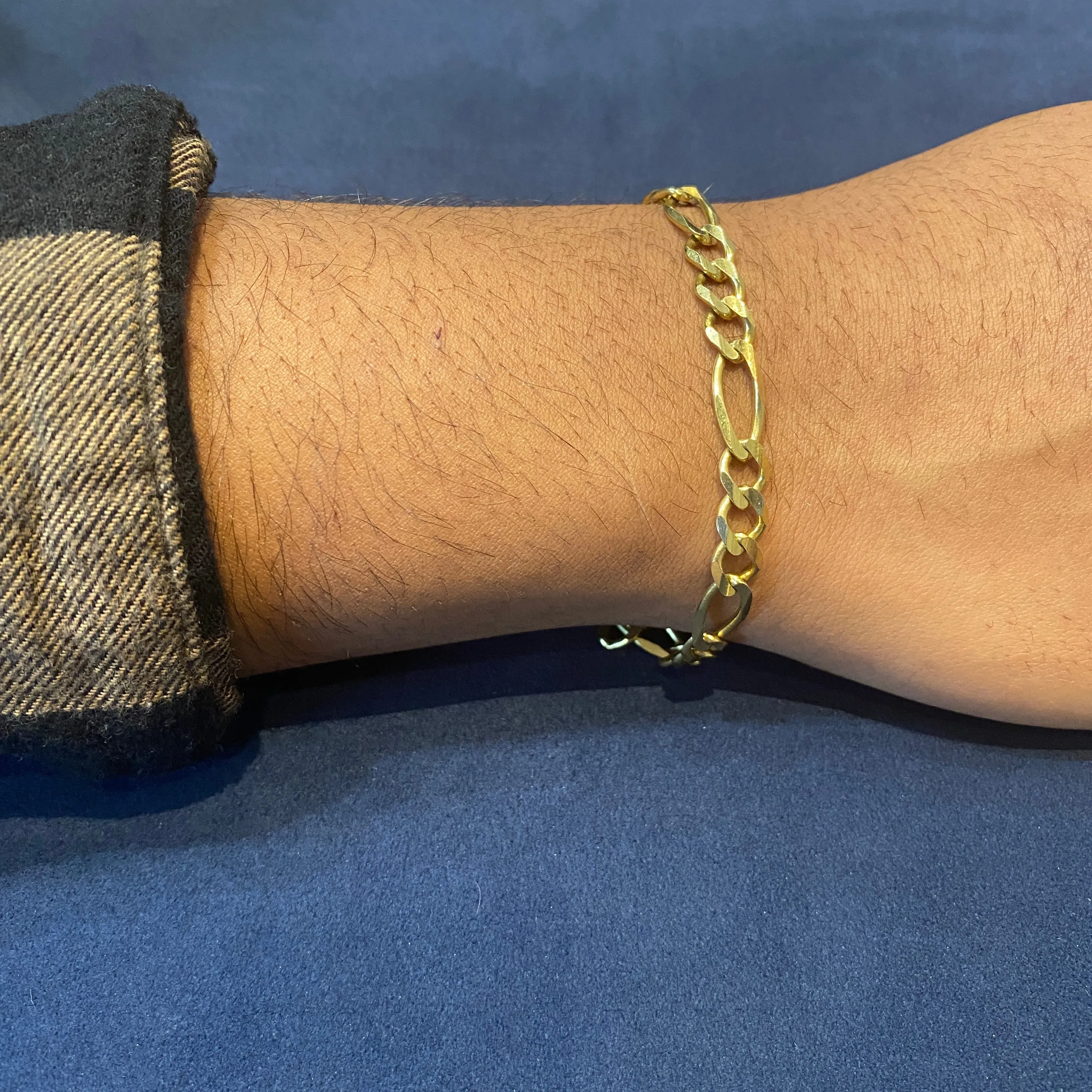 10K Yellow Gold  (6.7mm) Figaro Bracelet 8.5"