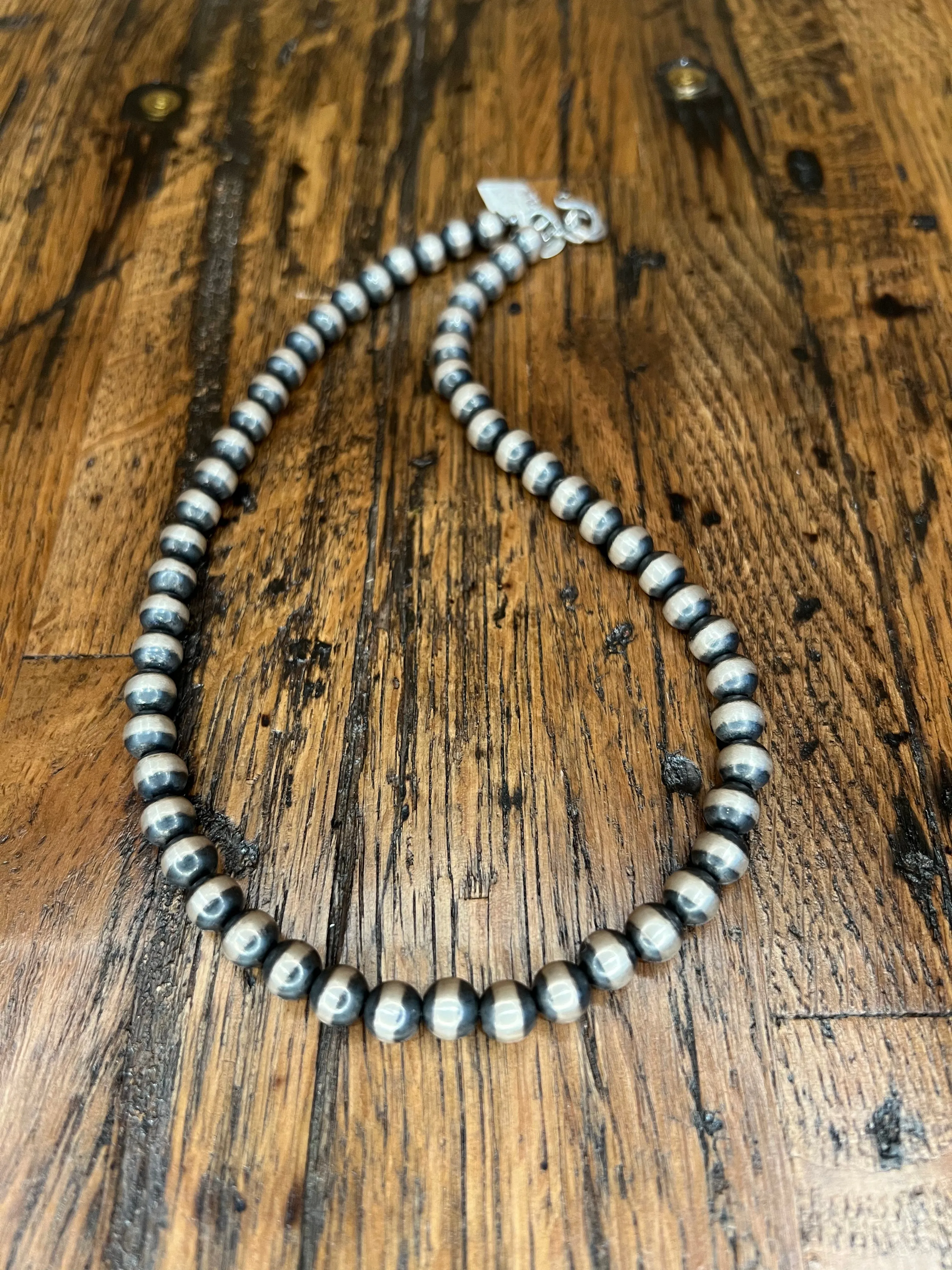 20" 8mm Navajo Pearl