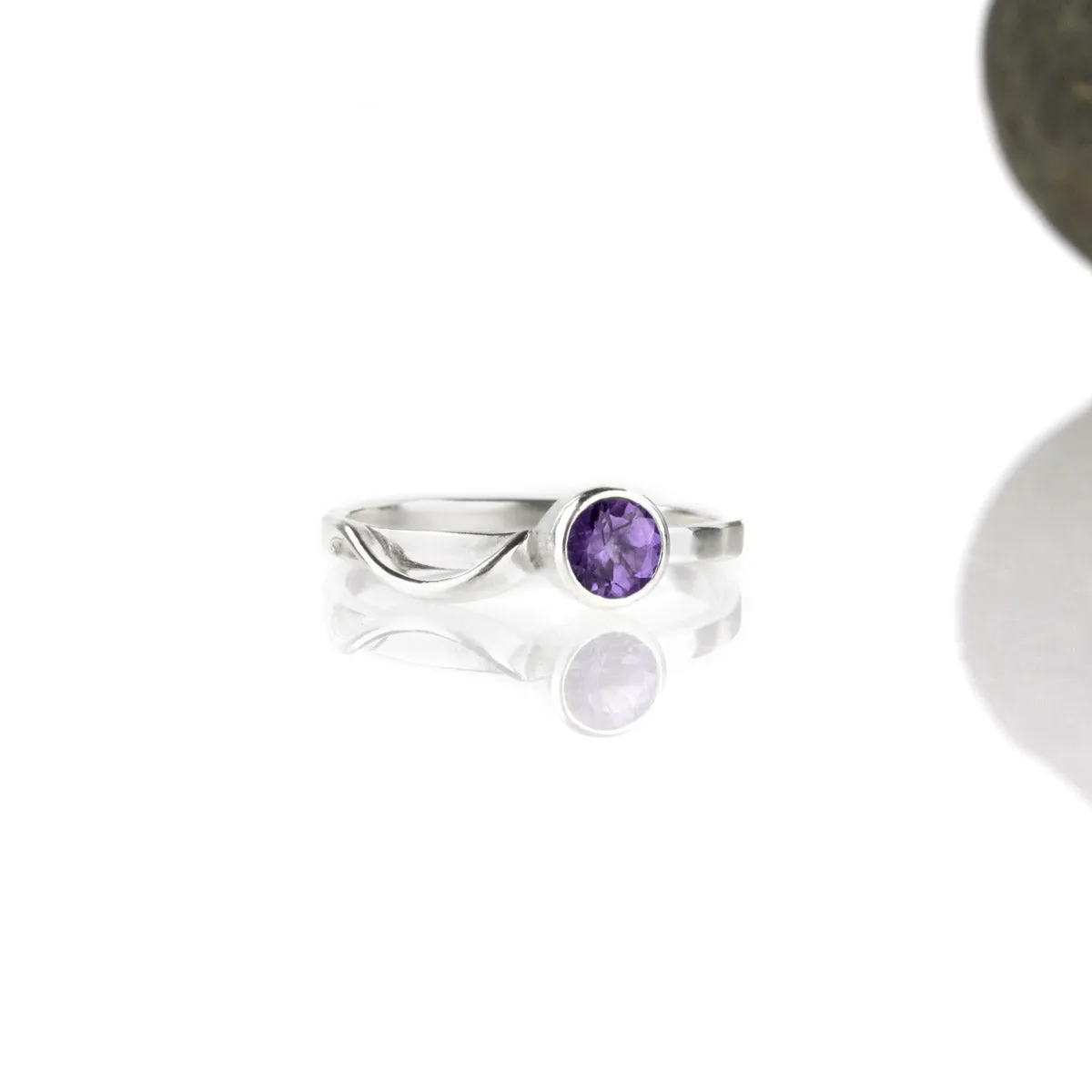 Cascade Ring with 5mm Amethyst