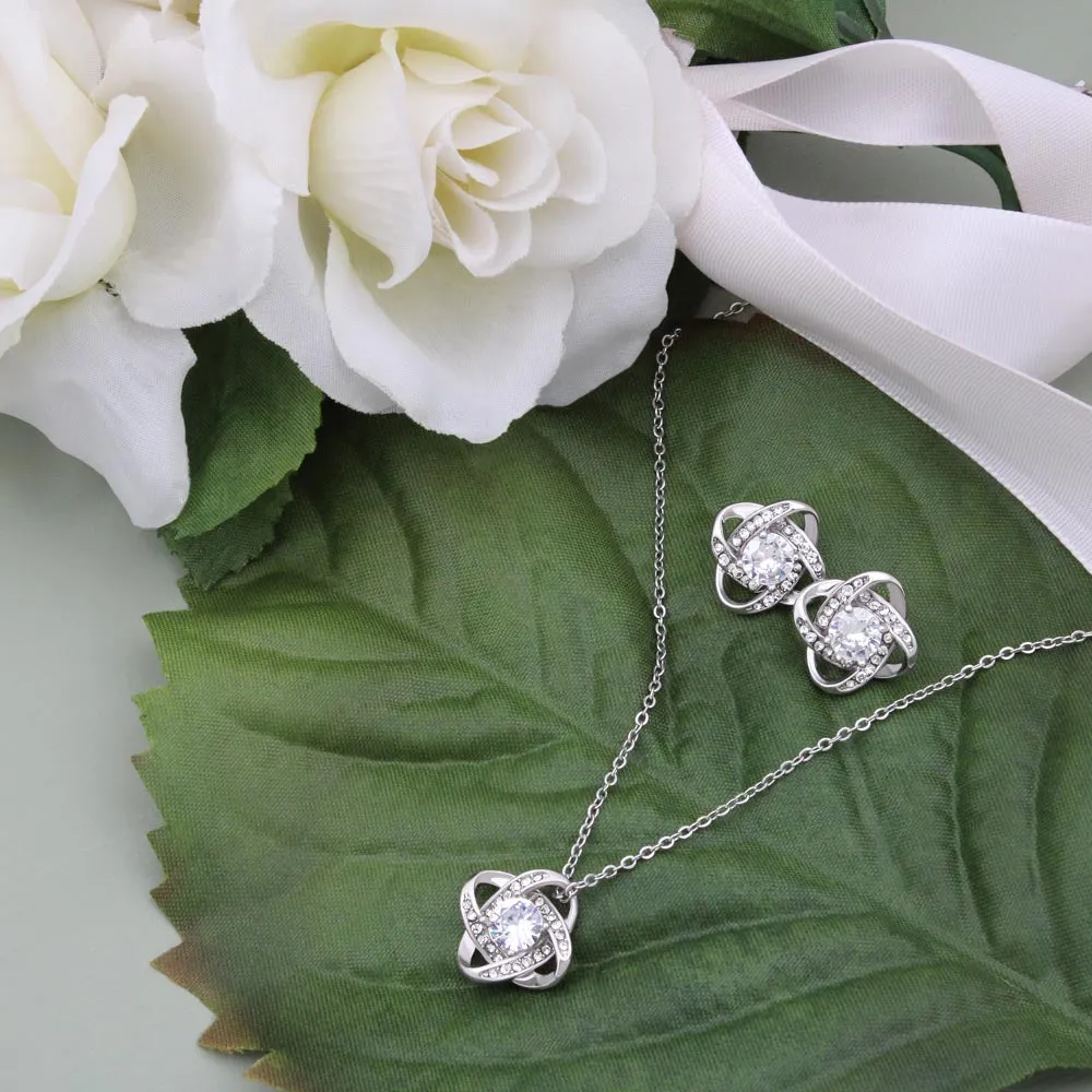 Custom Grandma Sunflower Mothers Day Ideas 14k White Gold Interlocking Heart Pendant Necklace Jewelry Gifts For Mom Wife Grandma Auntie