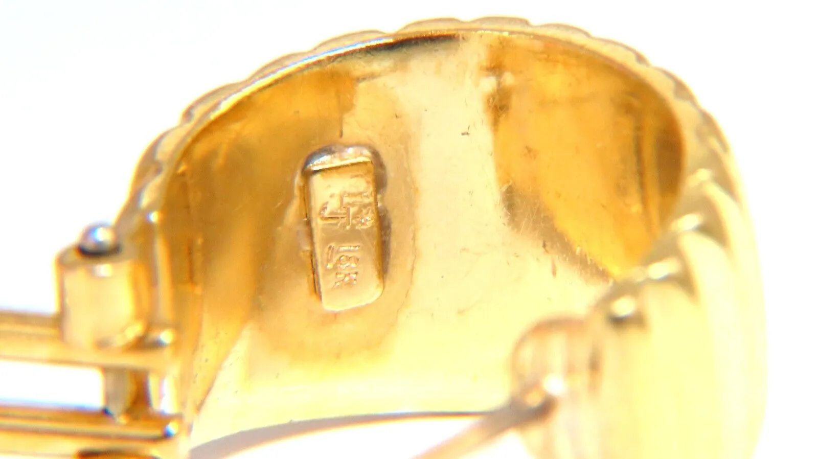 Embossed Vertical Row Semi Hoop Earrings 18kt Gold LJ
