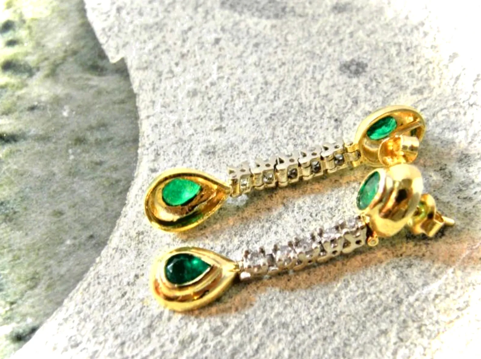 Estate Dangle Emerald Diamond Earrings Gold