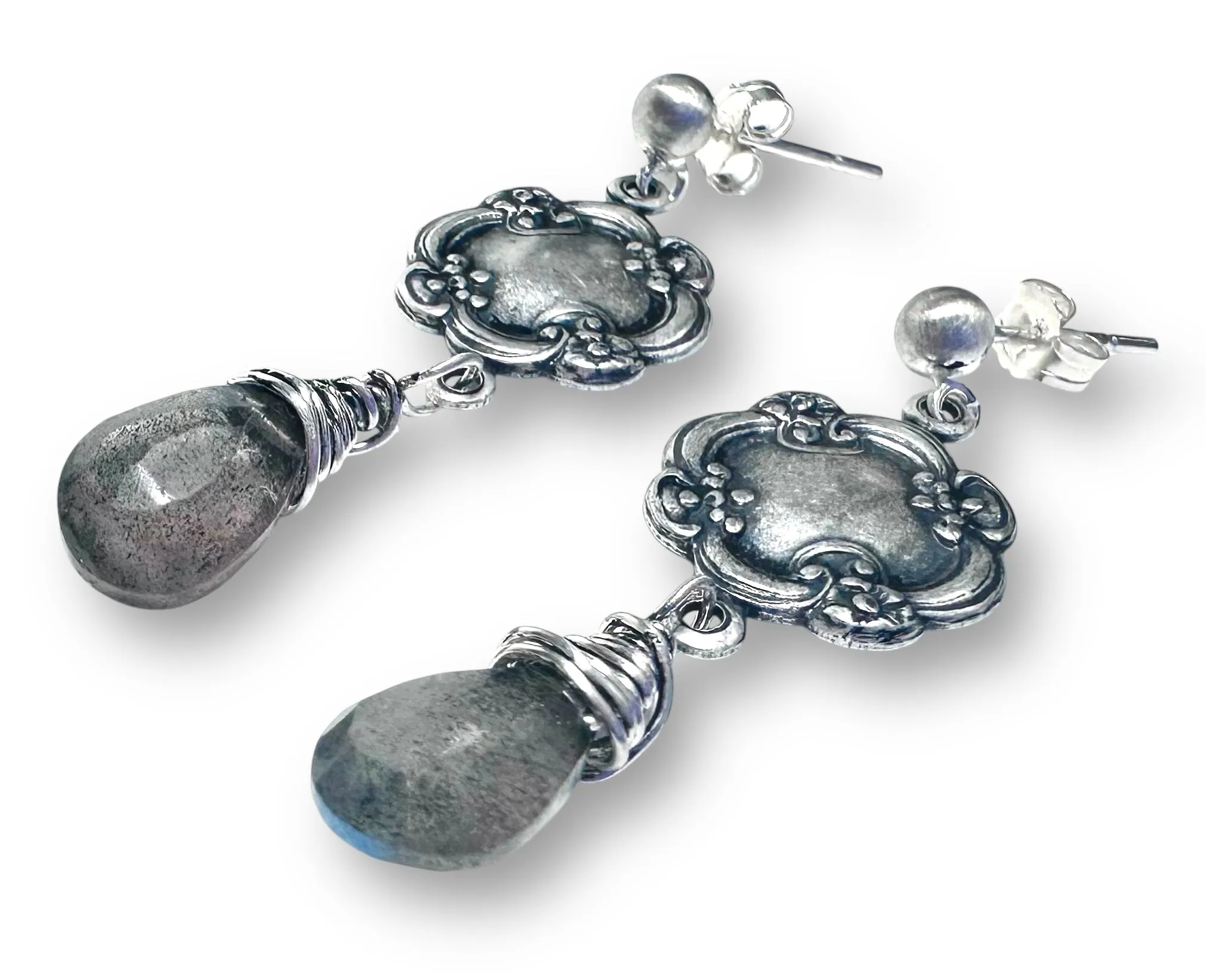 Genuine Labradorite Silver Earrings, Vintsge Looking Earringd