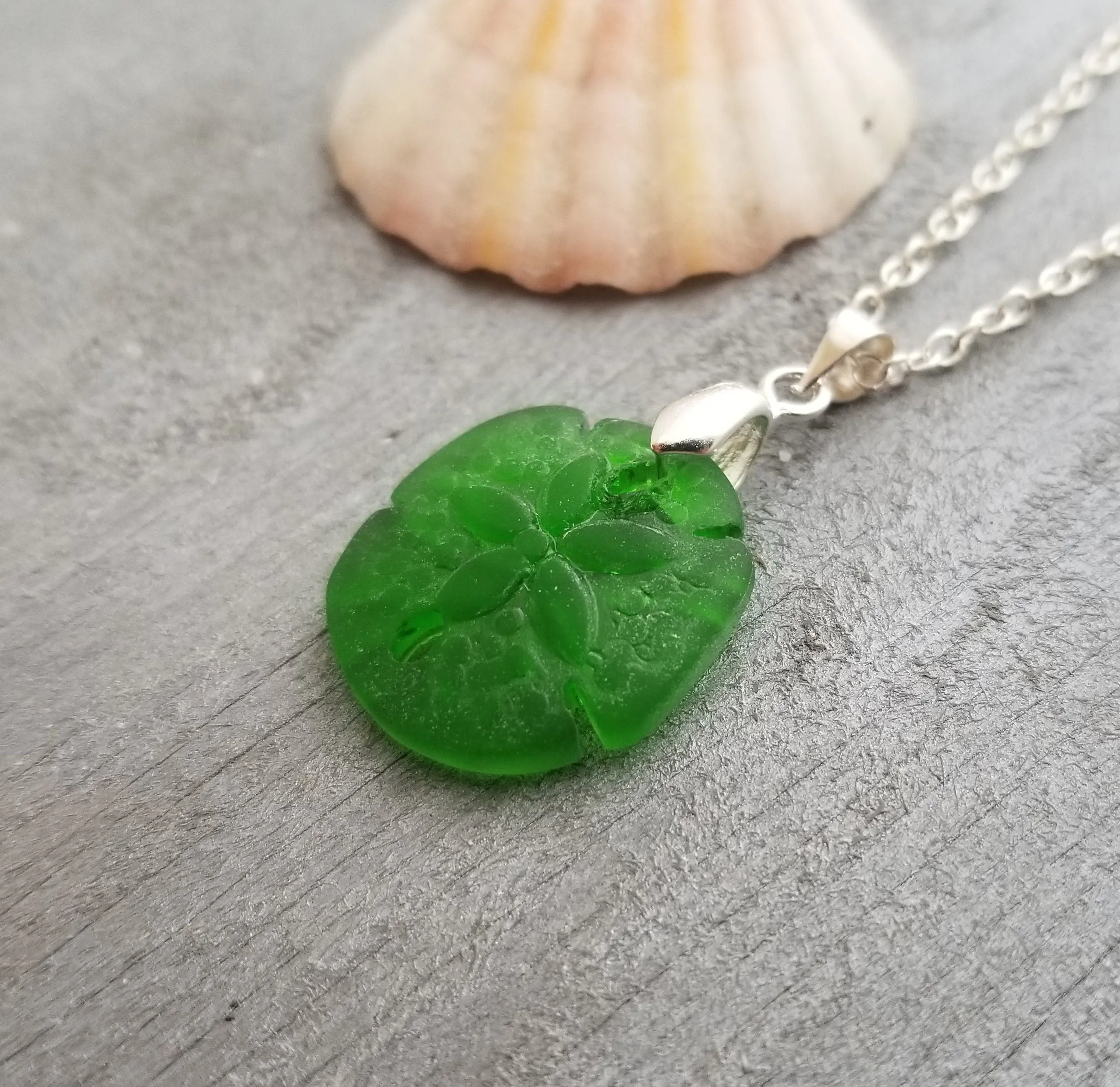 Hawaiian Jewelry Sea Glass Necklace, Emerald Necklace Green Necklace Sand Dollar Necklace, Sea Glass Jewelry (May Birthstone Jewelry Gift)