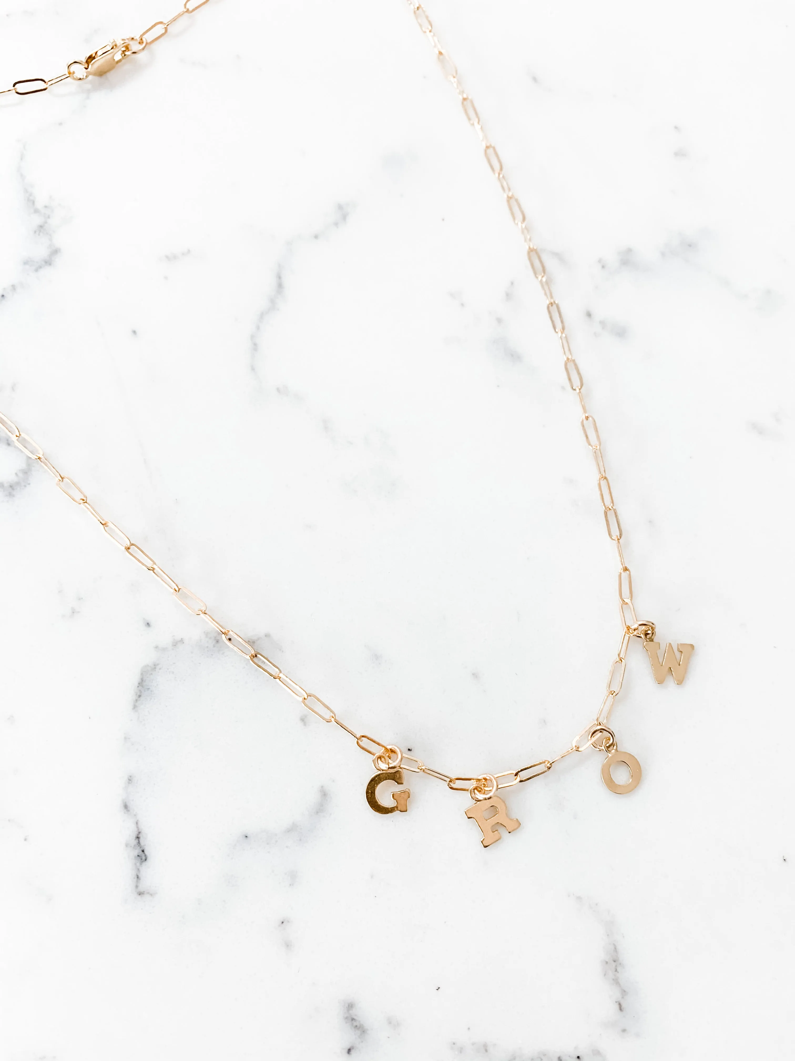 MAMA NECKLACE