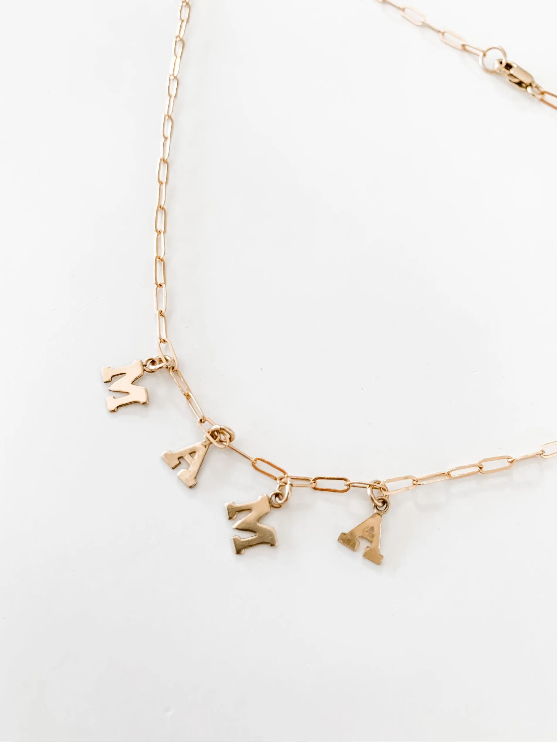 MAMA NECKLACE