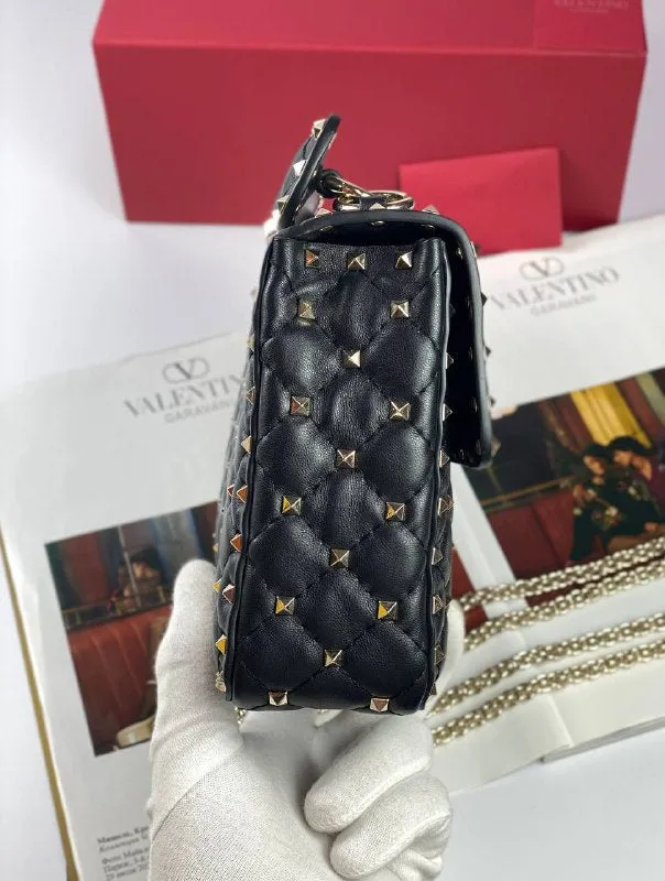 MEDIUM ROCKSTUD SPIKE NAPPA LEATHER BAG black