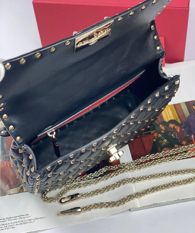 MEDIUM ROCKSTUD SPIKE NAPPA LEATHER BAG black