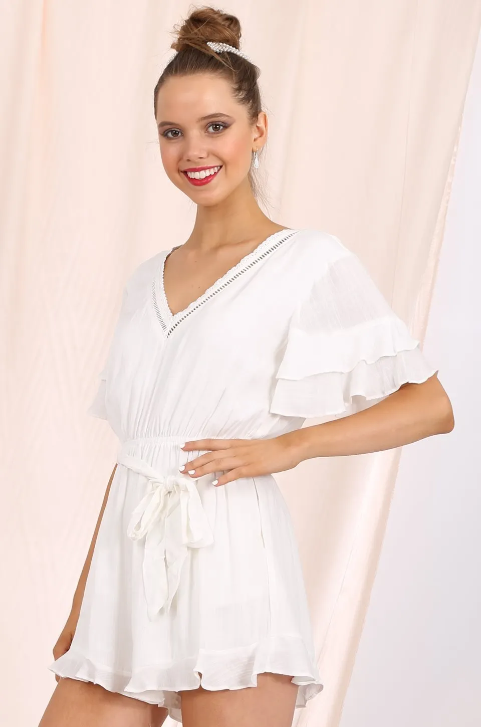 MISS PINKI Elisa ruffle sleeves Playsuit in white soft linen