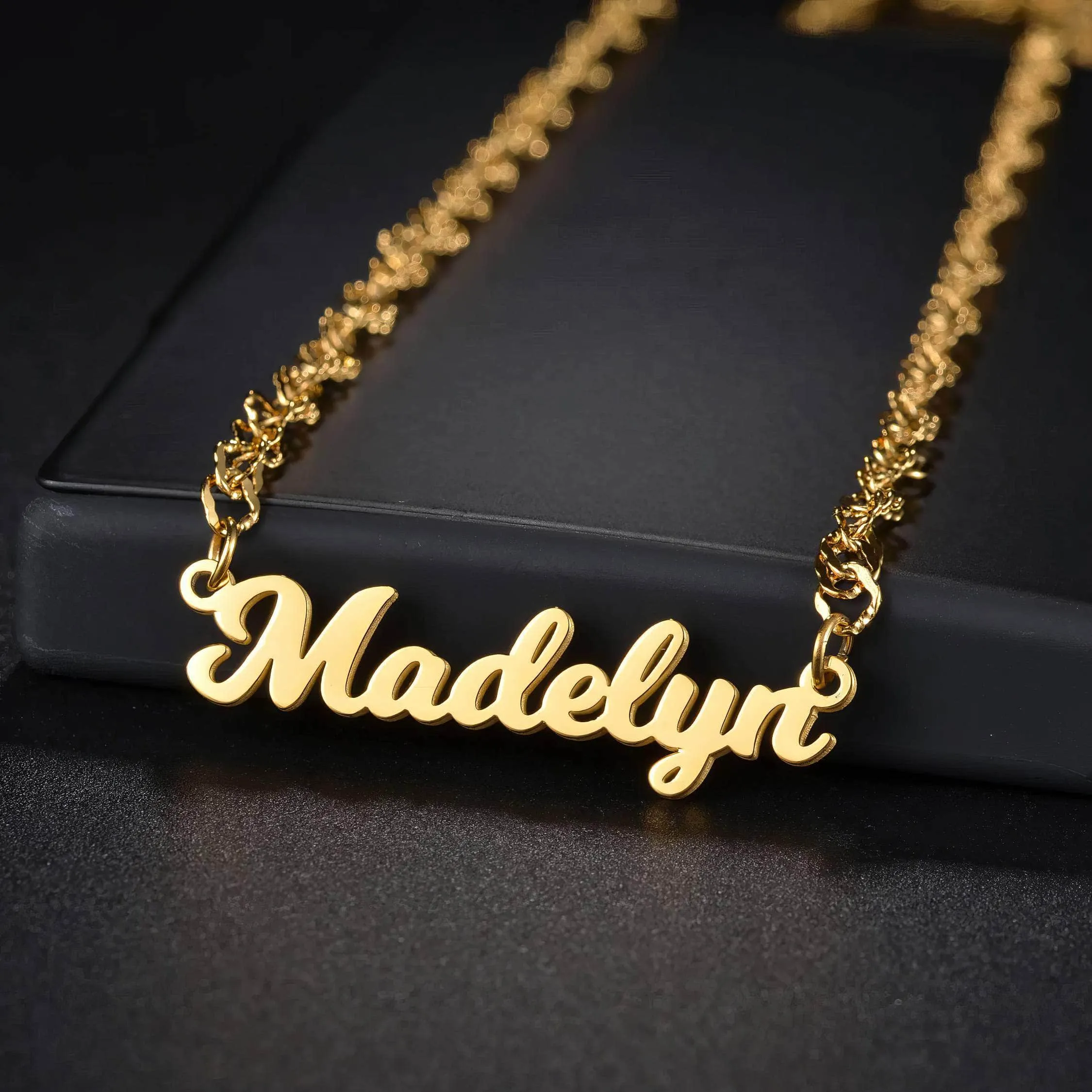 Personalized stainless steel name necklace for women