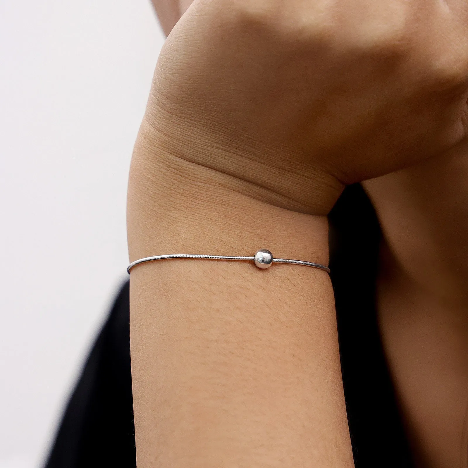 Pure Silver Bracelets - Spring Chain Model With Silver Bead
