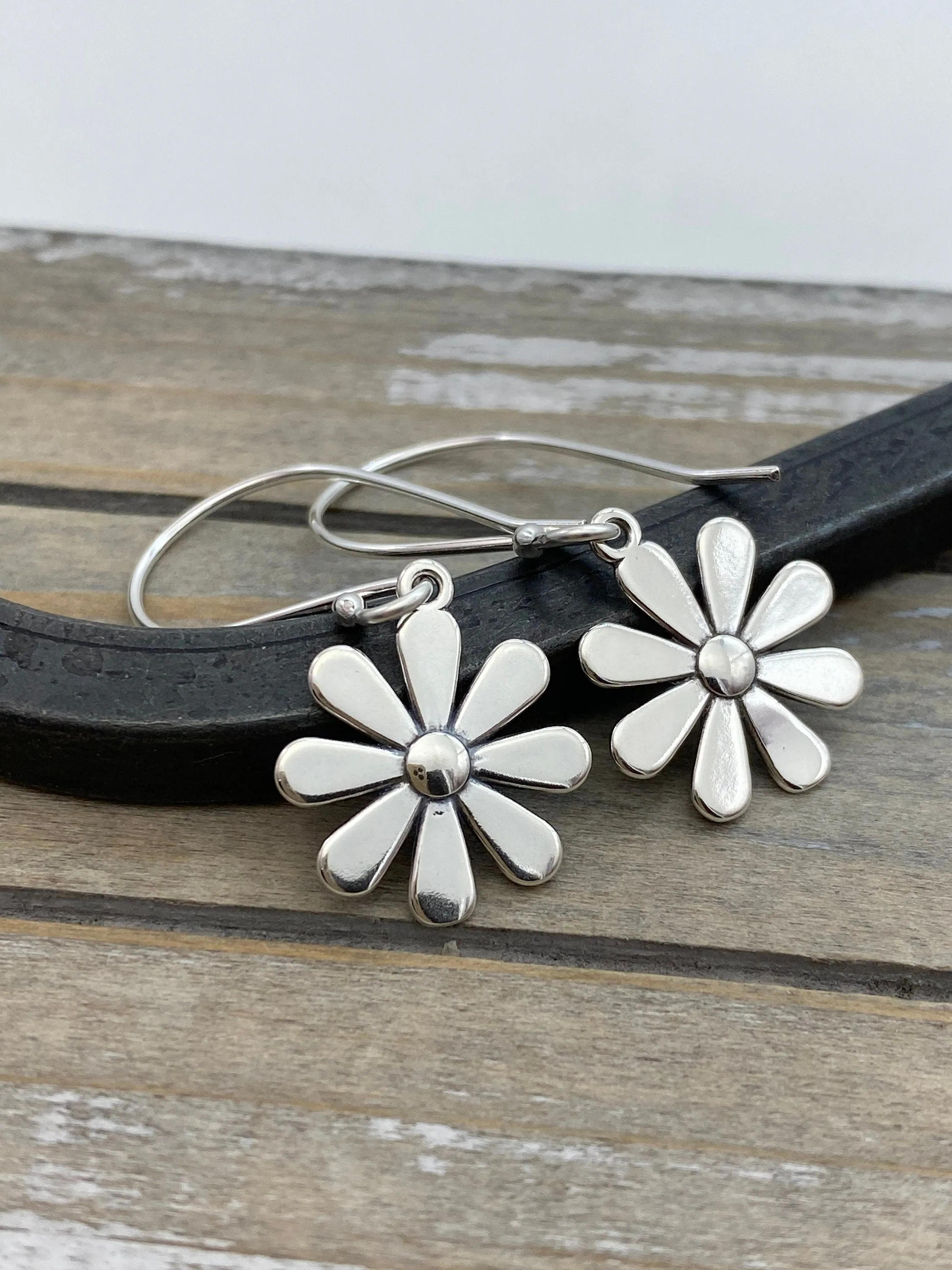 Sterling silver daisy earrings