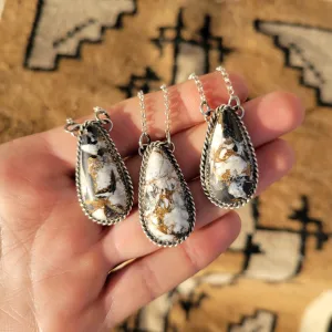The Brady Necklace