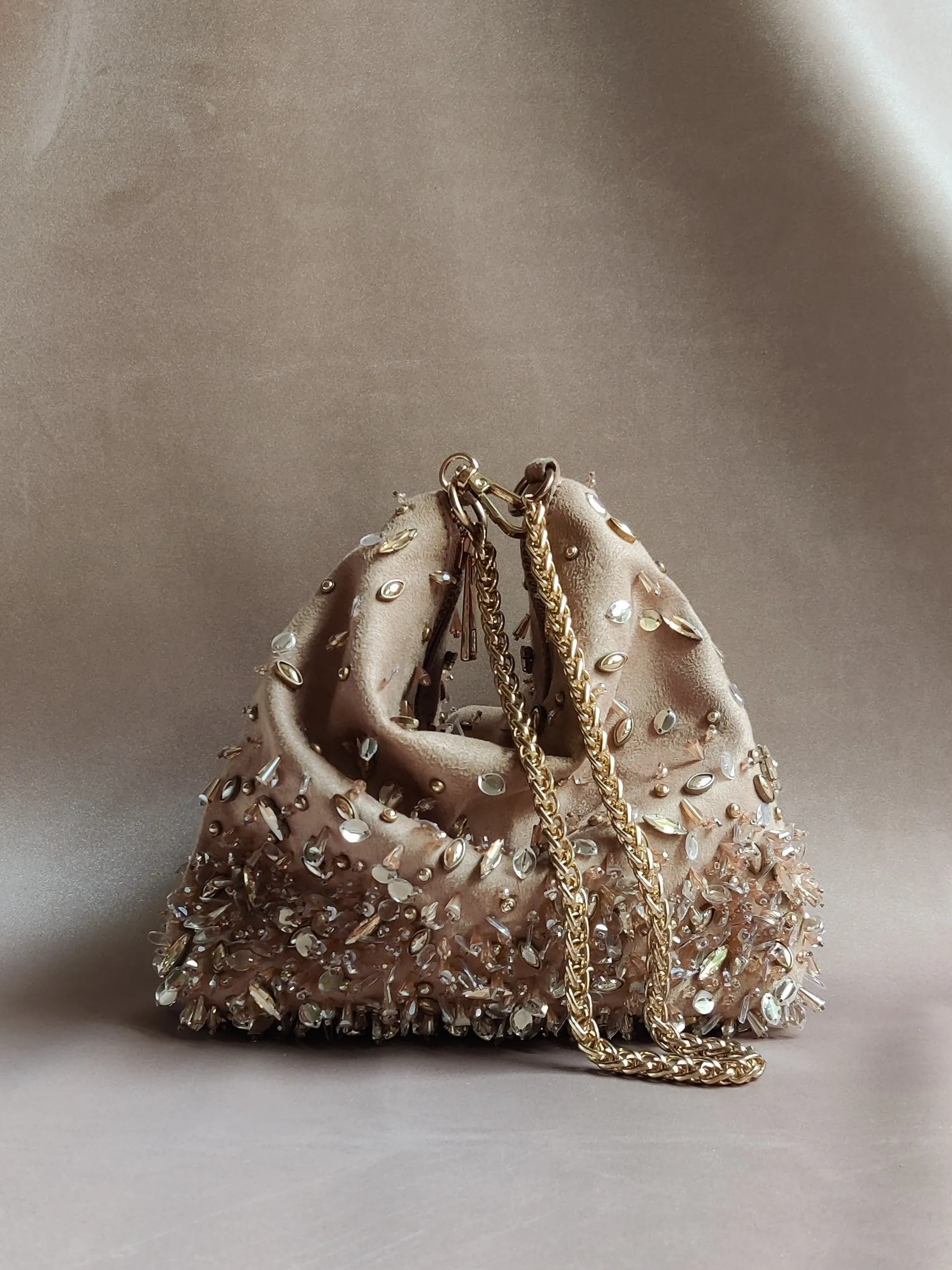 The Hobo Bag in Gold