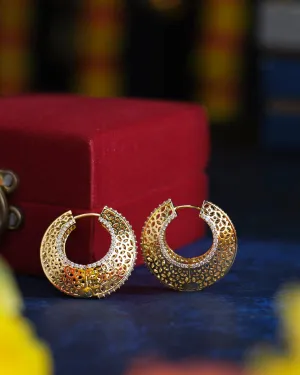 The Vivaciously Designed Huggie Silver Earrings