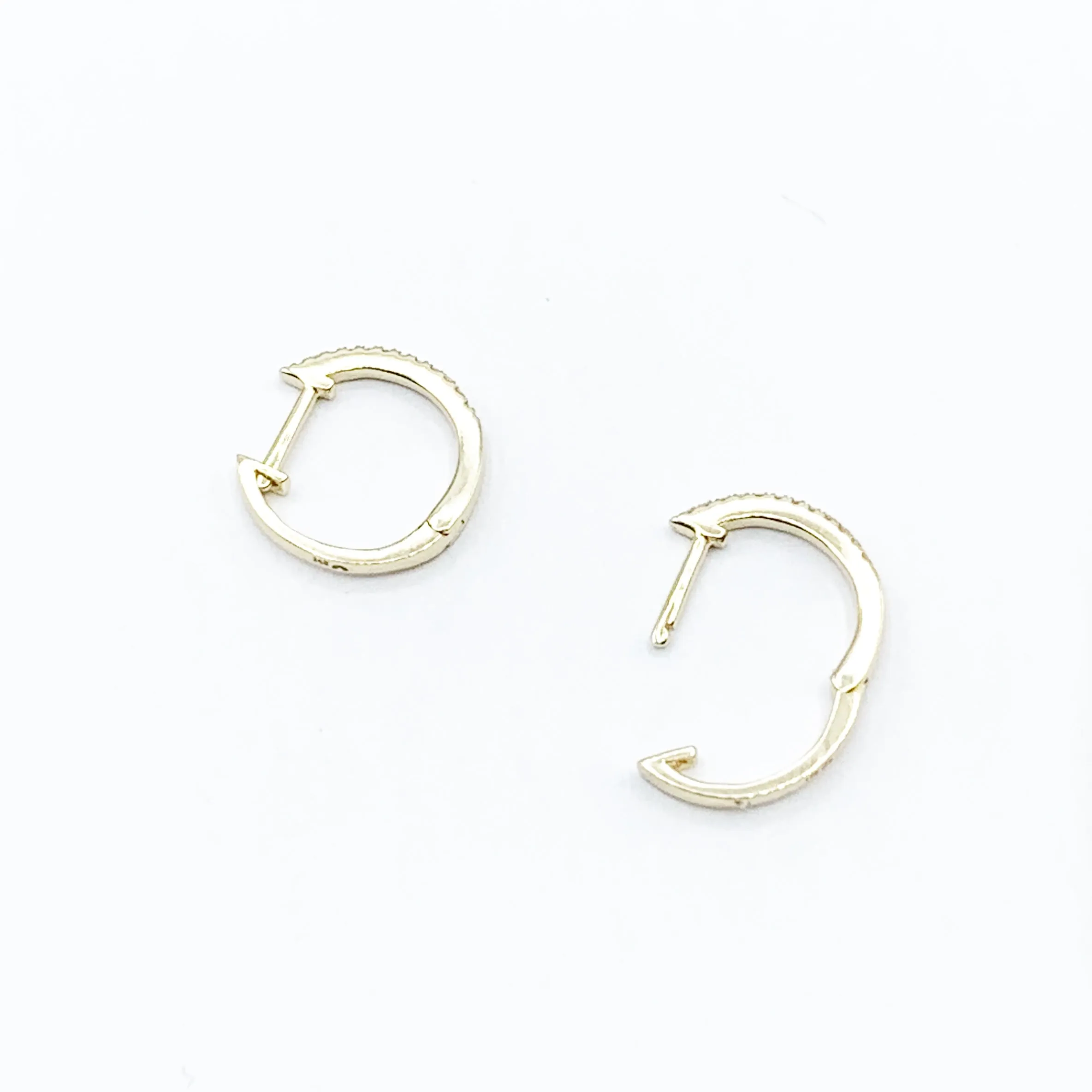 Tiny Circlets of Diamond and Gold